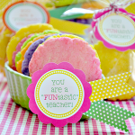 Teachers Gift Idea with Printable from the 36th Ave via www.thirtyhandmadedays.com