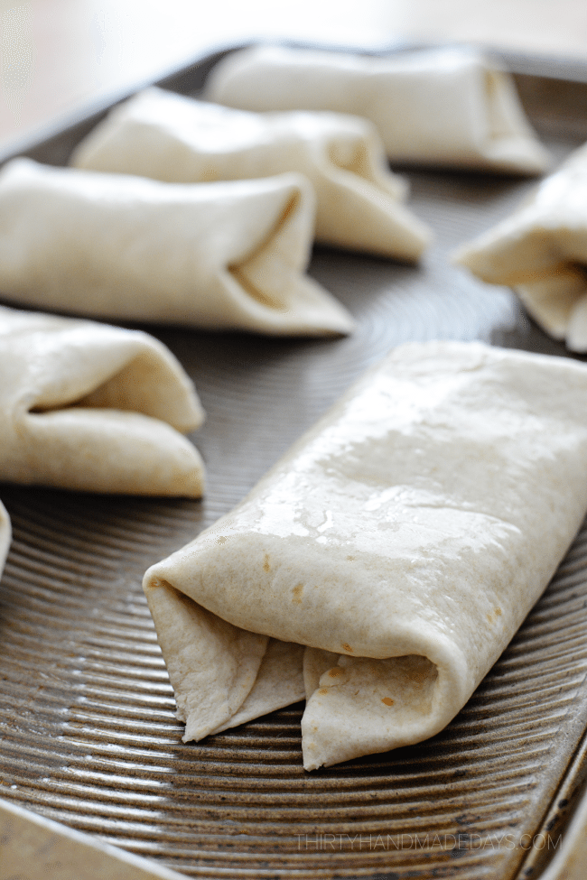 Make Ahead Freezer Baked Beef Chimichangas - easy to make thirtyhandmadedays.com