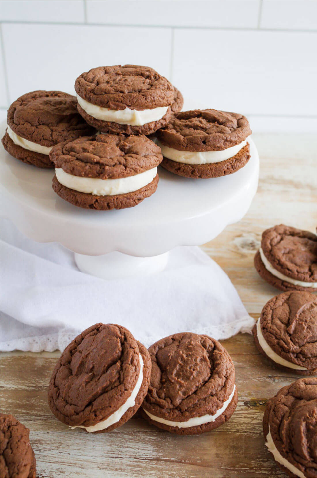 Peppermint Homemade Oreos - the perfect holiday treat recipe thirtyhandmadedays.com