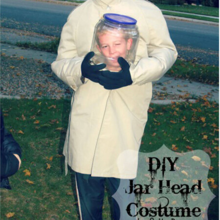DIY Costume - make a jar head Halloween costume! via www.thirtyhandmadedays.com