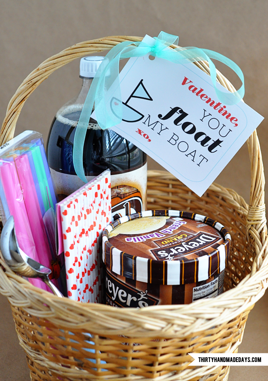 17 DIY Valentines Day Gifts That Anyone Can Make  Diy valentines gifts,  Cute valentines day gifts, Valentine gift baskets