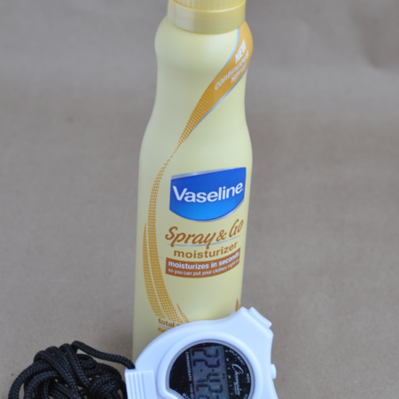 Vaseline Spray & Go Moisterizing Lotion www.thirtyhandmadedays.com