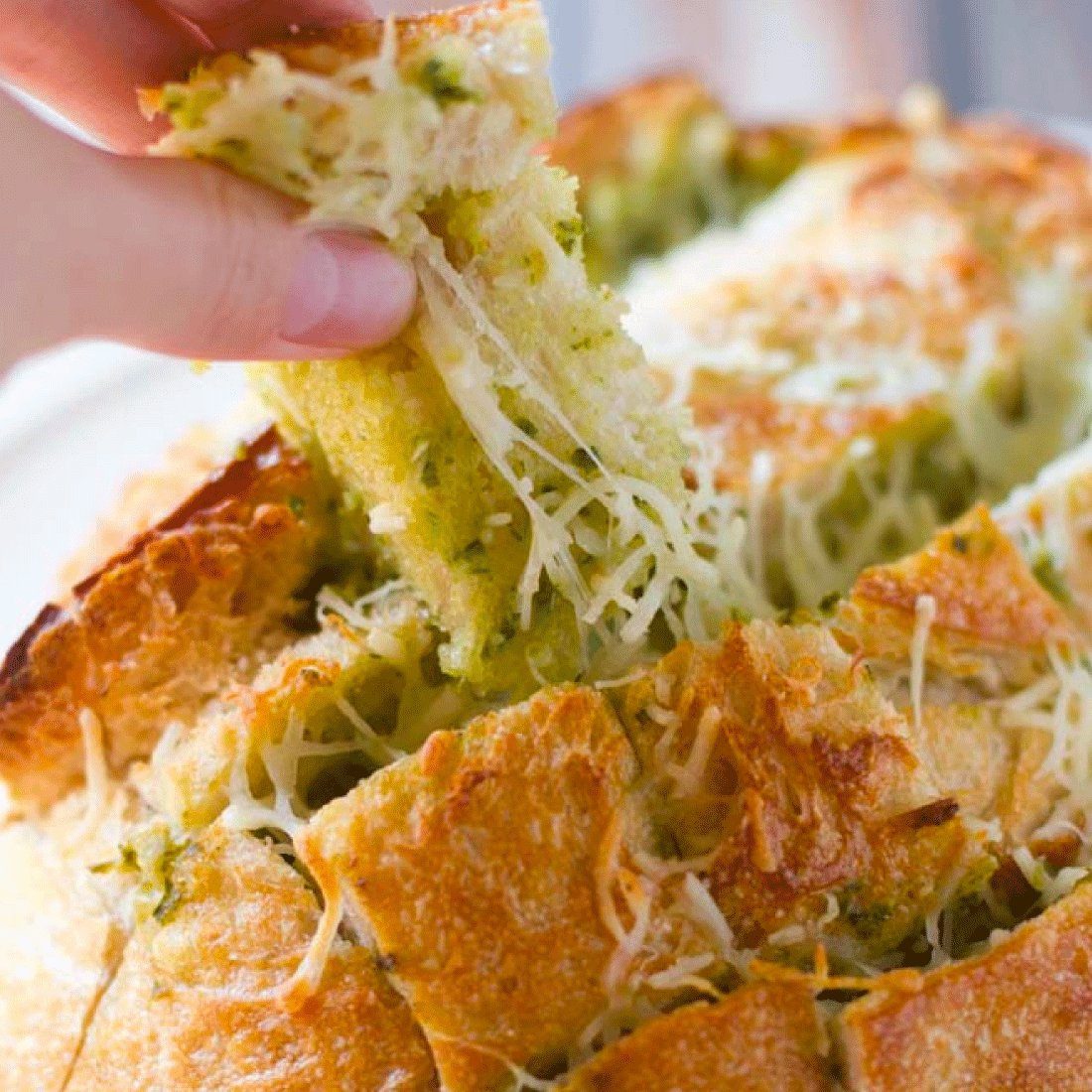 Appetizer Recipes - a round up of the very best. Featuring pesto cheese bread