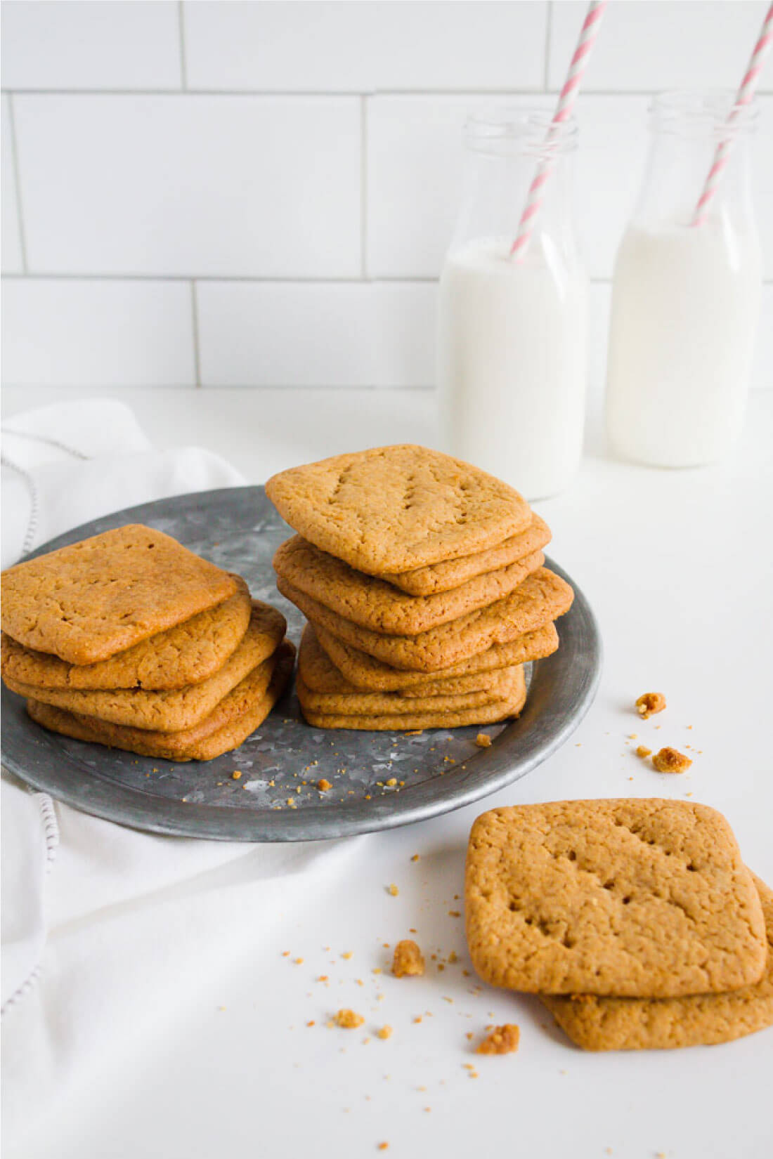 Homemade Graham Crackers - they are easier to make than you might think! via www.thirtyhandmadedays.com