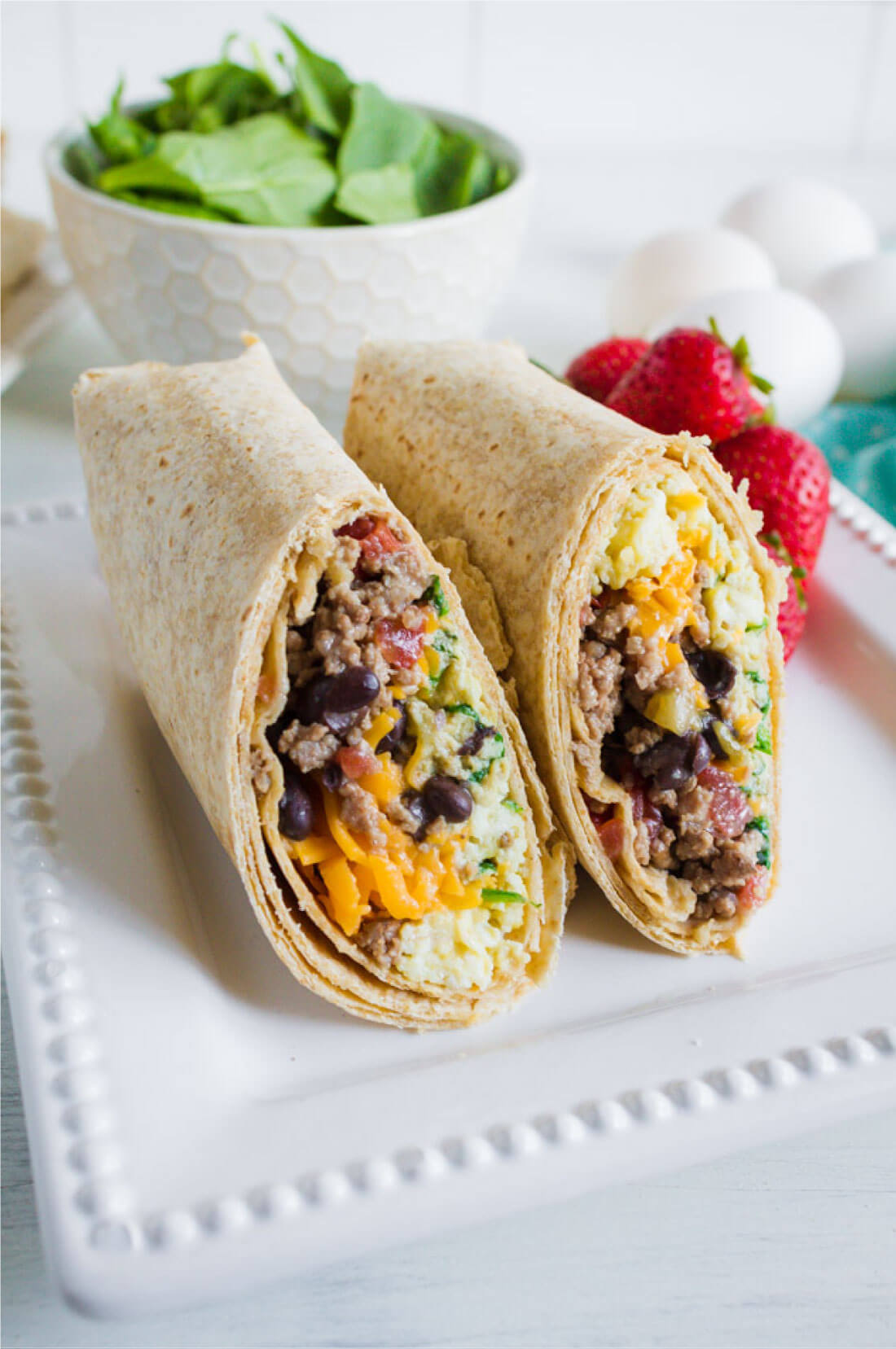 Protein Packed Breakfast Burritos - make these ahead to reheat throughout the week www.thirtyhandmadedays.com