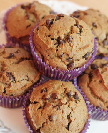 Delicious and simple Pumpkin Chocolate Chip Muffins - semi homemade via bebe a la mode on www.thirtyhandmadedays.com