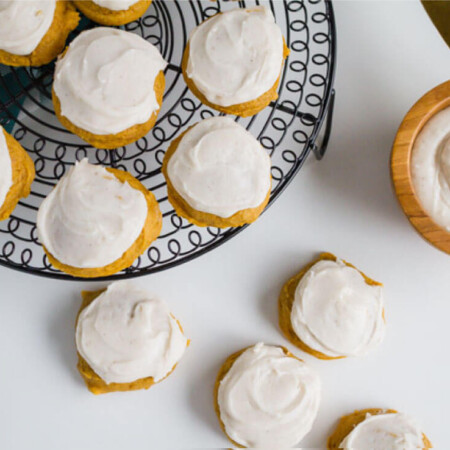 Frosted Pumpkin Cookies - make this amazing pumpkin recipe for the fall! from www.thirtyhandmadedays.com