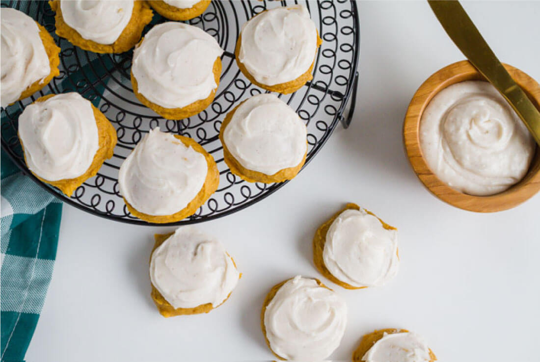 Frosted Pumpkin Cookies - make this amazing pumpkin recipe for the fall! from www.thirtyhandmadedays.com