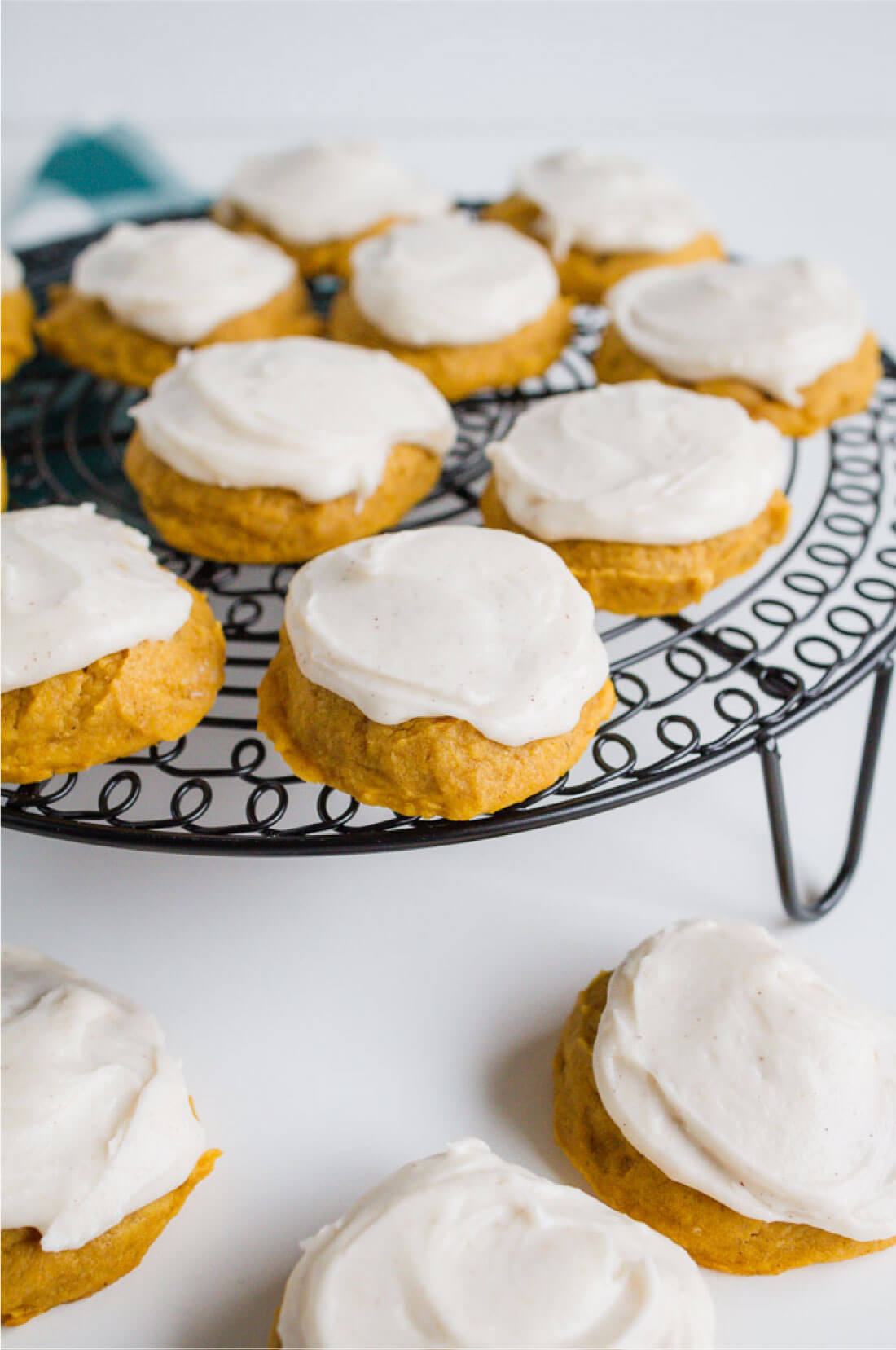 Frosted Pumpkin Cookies - make this amazing pumpkin recipe for the fall!