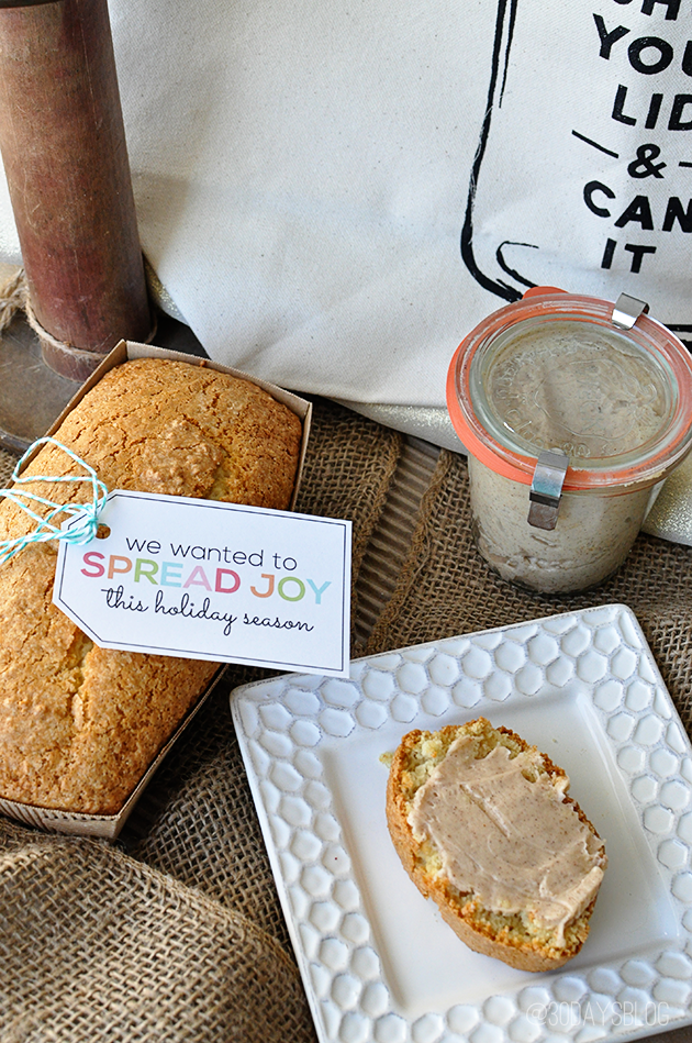 Gift Idea for the Holidays - includes bread and honey butter recipe and cute printable from www.thirtyhandmadedays.com