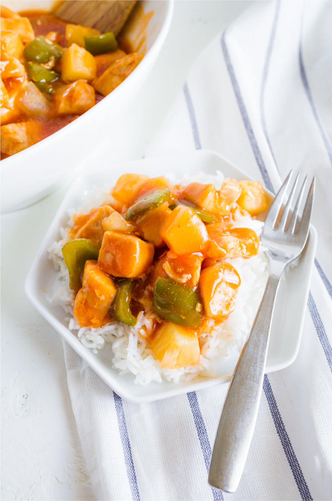 Sweet Sour Chicken - a family favorite from my aunt! via www.thirtyhandmadedays.com