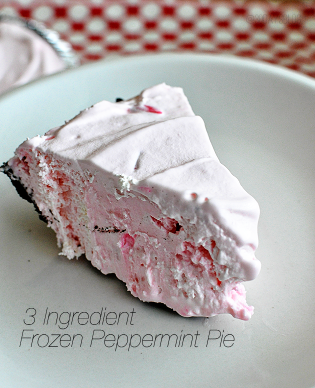 3 Ingredient Frozen Peppermint Pie www.thirtyhandmadedays.com