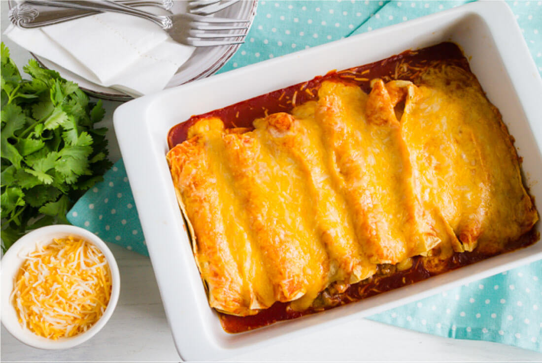 Easiest Homemade Beef Enchiladas Ever! This main dish recipe takes minutes to make.via www.thirtyhandmadedays.com