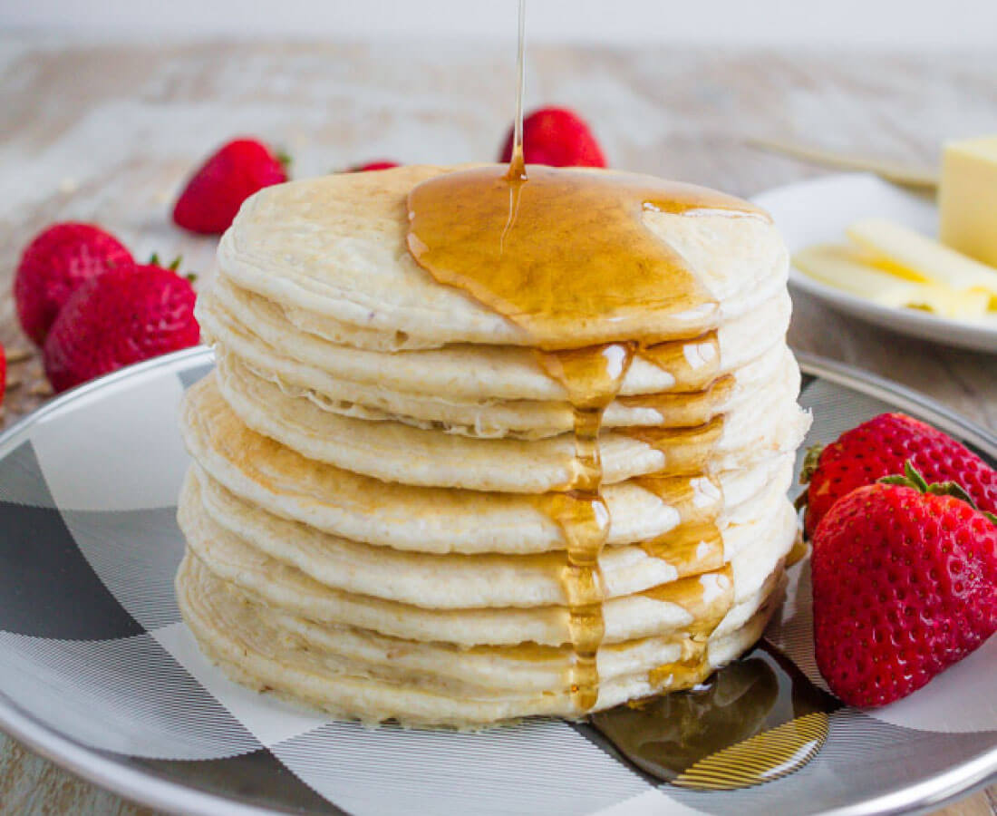 Healthy Pancake Recipe - make these 4 ingredient pancakes in the blender!