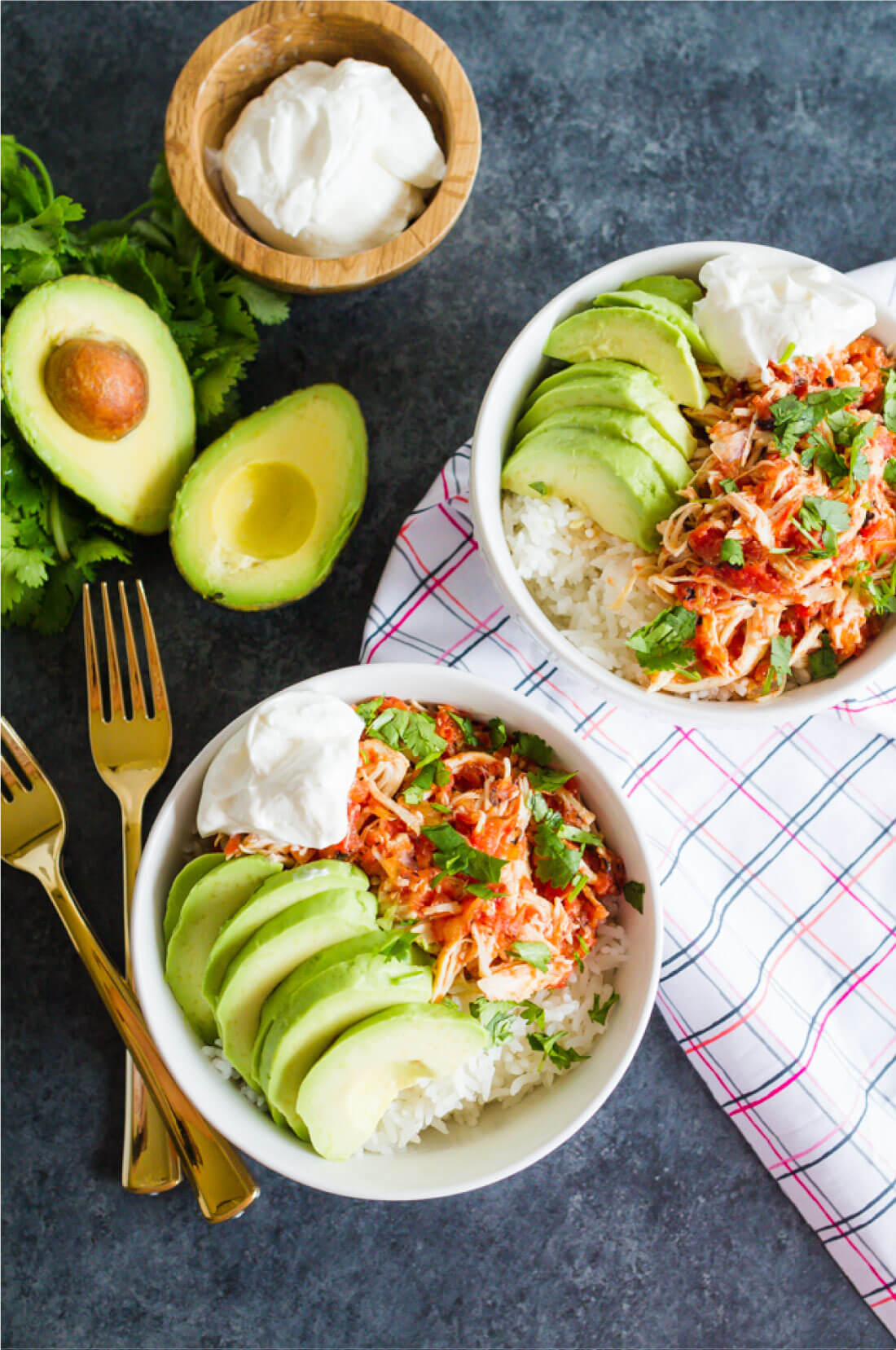 Crockpot Chicken Tinga - an easy to make slow cooker main dish! from www.thirtyhandmadedays.com