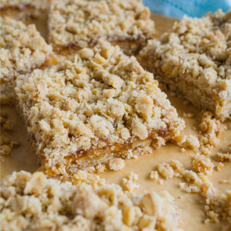 Apricot Crumb Bars - simple to make and oh so tasty via www.thirtyhandmadedays.com