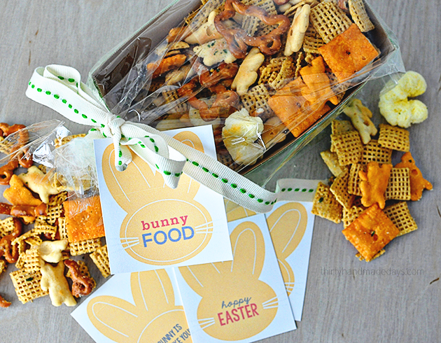 Fun Easter gift idea- "Bunny Food" with cute printable tags from Thirty Handmade Days 