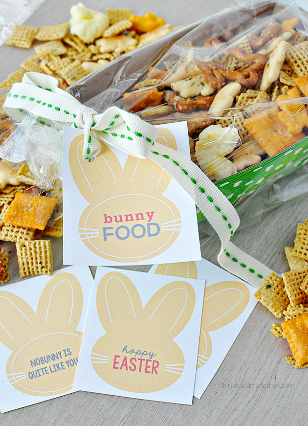 Fun Easter gift idea- "Bunny Food" with cute printable tags. Thirty Handmade Days 