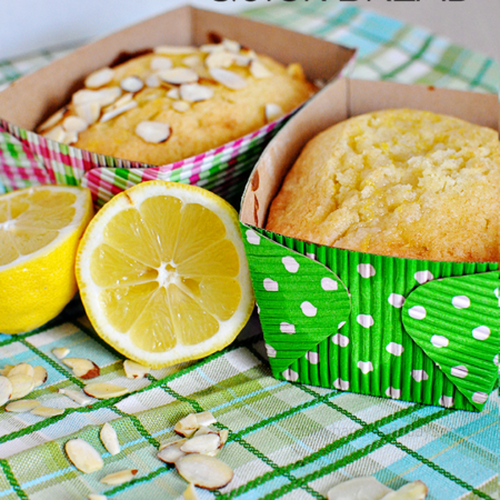 Glazed Lemon Bread with optional almond topping- amazing and simple, light and fluffy. Yum! www.thirtyhandmadedays.com