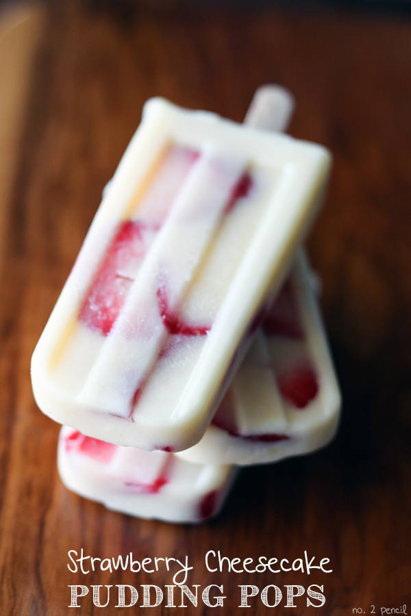 Strawberry Cheesecake Pudding Pops- the perfect summer treat!