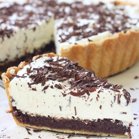 Mississippi Mud Pie recipe featured at the Party Bunch