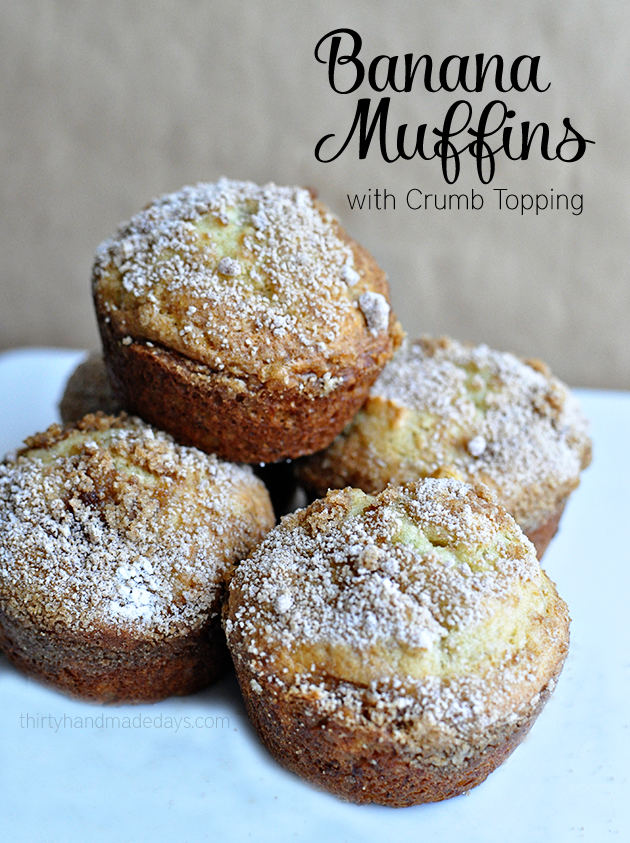 Banana Muffins with a crumb topping - easy to make but so good! 