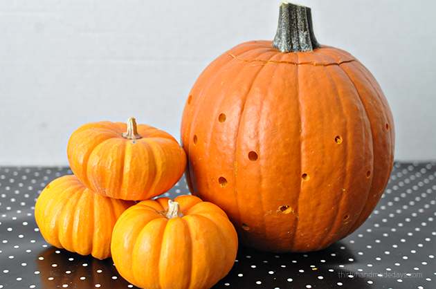 Make your own Polka Dot Pumpkins from www.thirtyhandmadedays.com