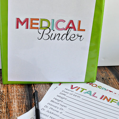 Super helpful Medical Binder with over 10 free printables to add to your family binder or to create a new binder. | Thirty Handmade Days