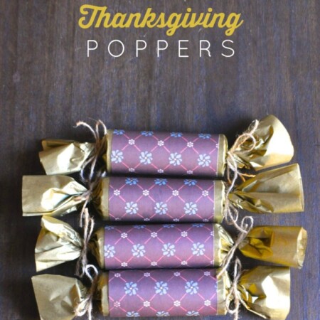 DIY Thanksgiving Popper - super cute holiday idea to use with family and friends.