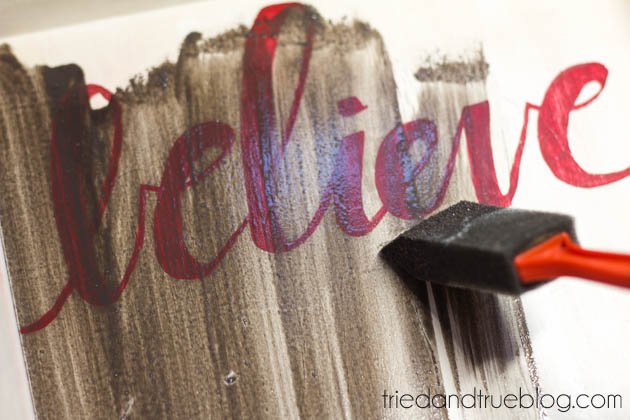 DIY Believe Sign to make for Christmas! Step 4 www.thirtyhandmadedays.com