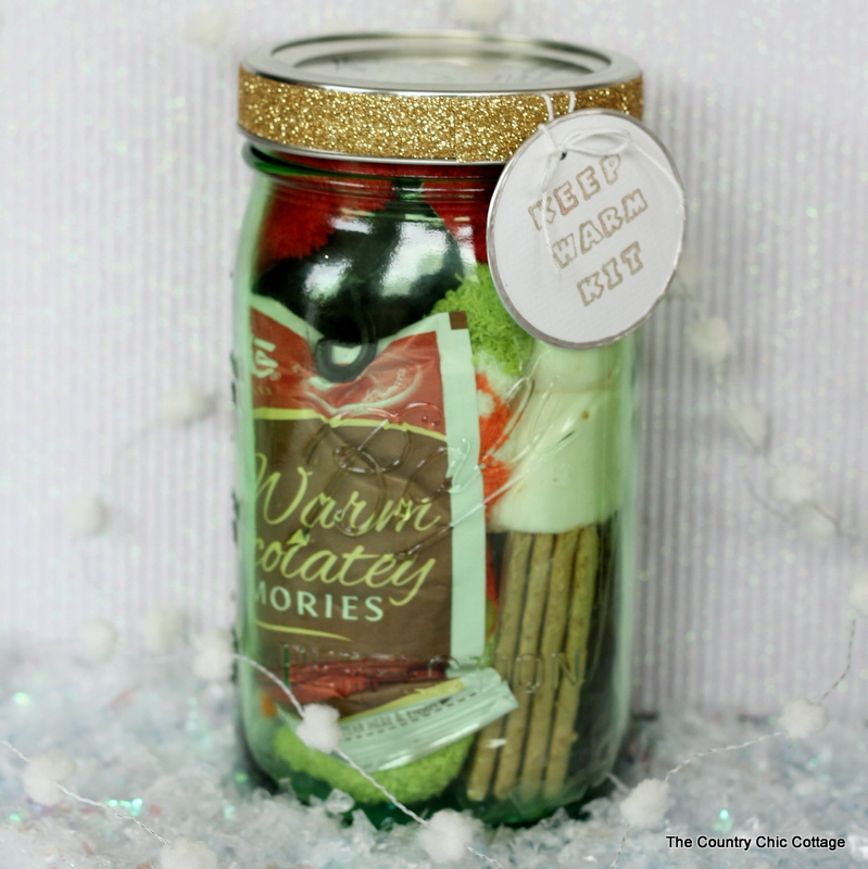 Keep Warm Kit - Gifts in a Jar .. a good Christmas gift idea for friends! Adding glitter tape via thirtyhandmadedays.com