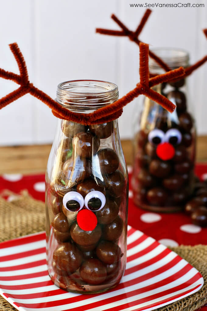 Reindeer Milk Bottle - cute treat idea for Christmas www.thirtyhandmadedays.com 