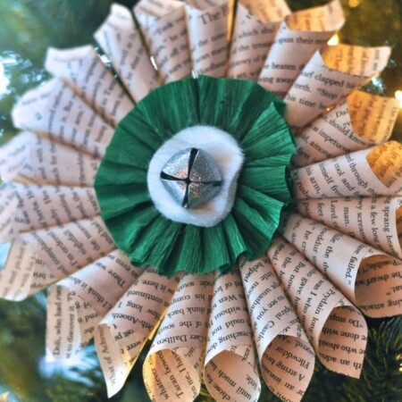 Paper Medallion Christmas Decoration from Make Life Lovely