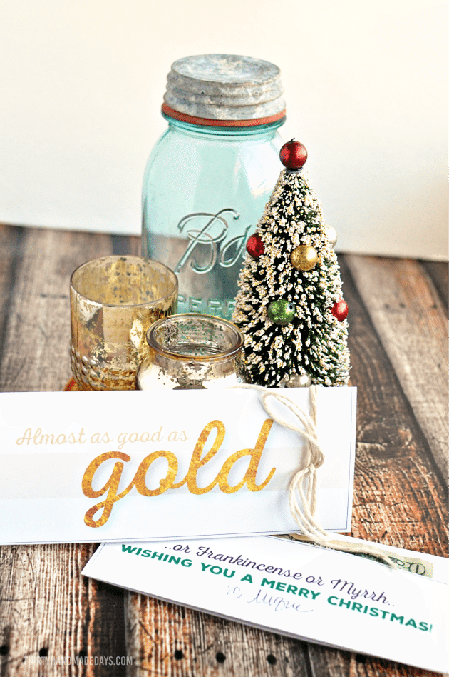 Printable Gold  Christmas Money Card Holder - perfect gift idea for the holidays  | Thirty Handmade Days 