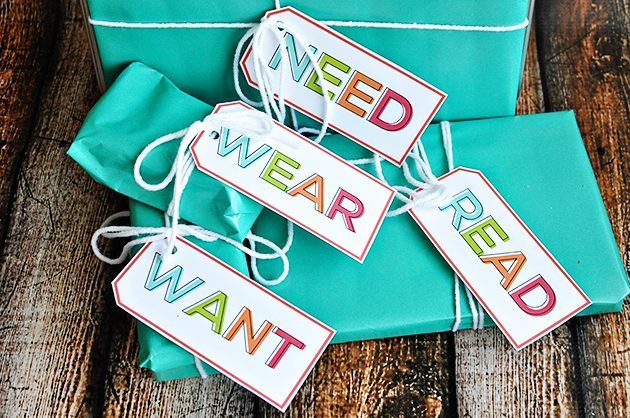 Simplifying Christmas - the Want, Need, Wear, Read idea with cute printable gift tags.  The best Christmas gift ideas! thirtyhandmadedays.com