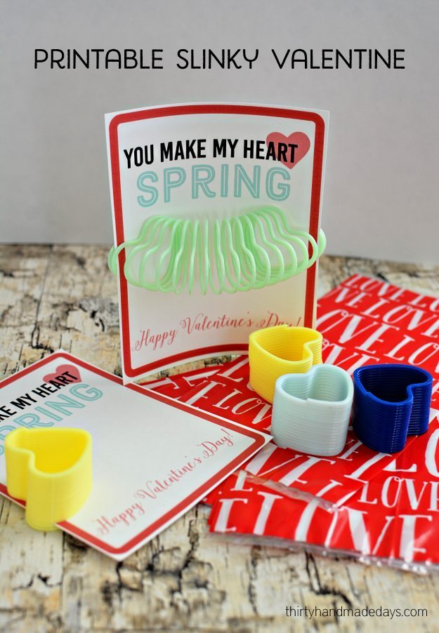 Printable Slinky Valentines - print out these cute Valentine's to hand out at school.  www.thirtyhandmadedays.com