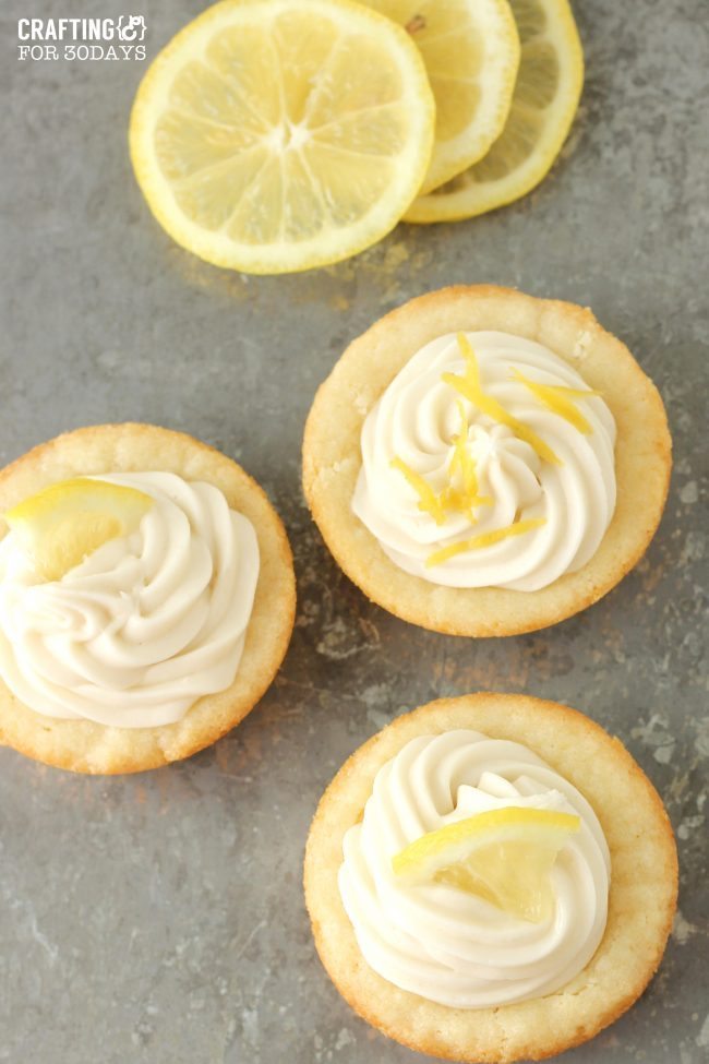 Lemon Cookie Recipe - super delicious and easy dessert to make! via www.thirtyhandmadedays.com