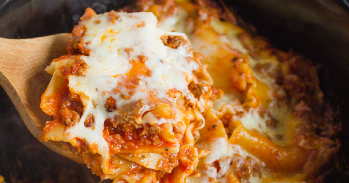 Simple Slow Cooker Lasagna