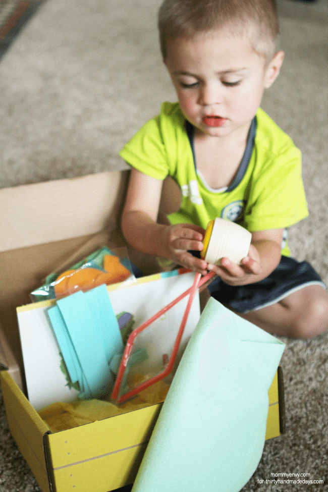 5 Ways to Help Your Toddler Explore from Thirty Handmade Days