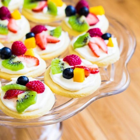 Mini Fruit Pizzas featured at the Party Bunch