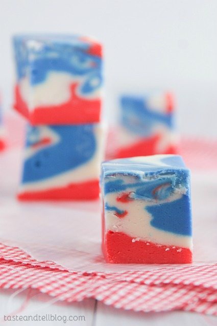 Delicious desserts for the 4th of July via thirtyhandmadedays.com