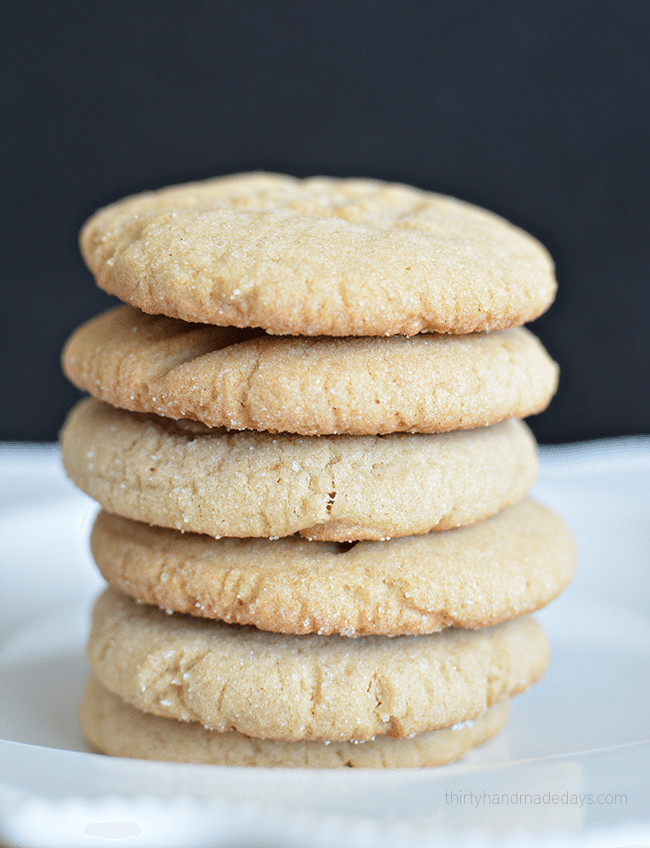 Melt in Your Mouth Peanut Butter Cookies from thirtyhandmadedays.com