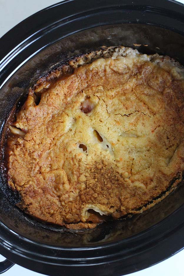 Easy 3-Ingredient Crock Pot Dump Cake Recipe 2023 - AtOnce