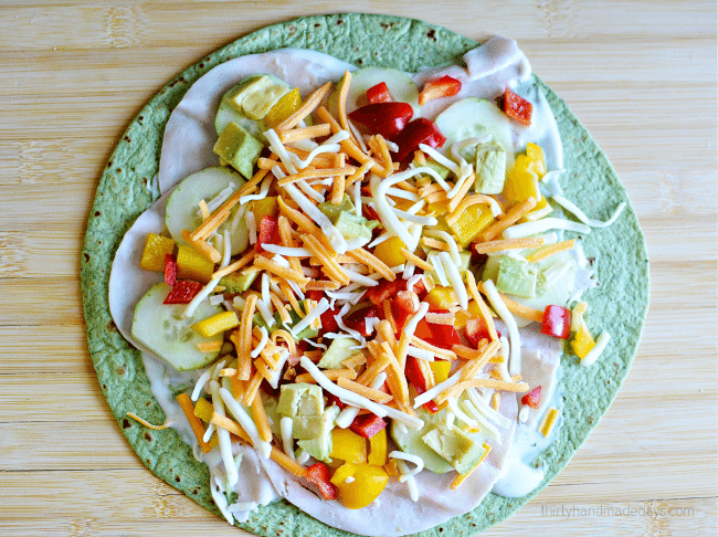 Making vegetable pinwheels for a healthy snack www.thirtyhandmadedays.com