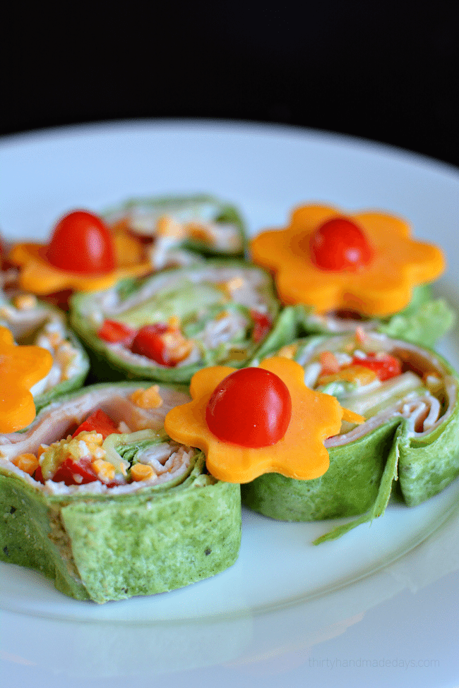 Healthy Vegetable Pinwheels for an after school snack from www.thirtyhandmadedays.com