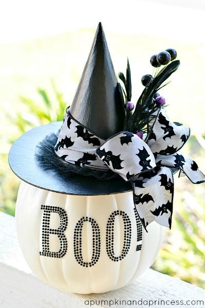 Black and White Glam Pumpkin / by a Pumpkin and a Princess / Round up on Thirty Handmade Days