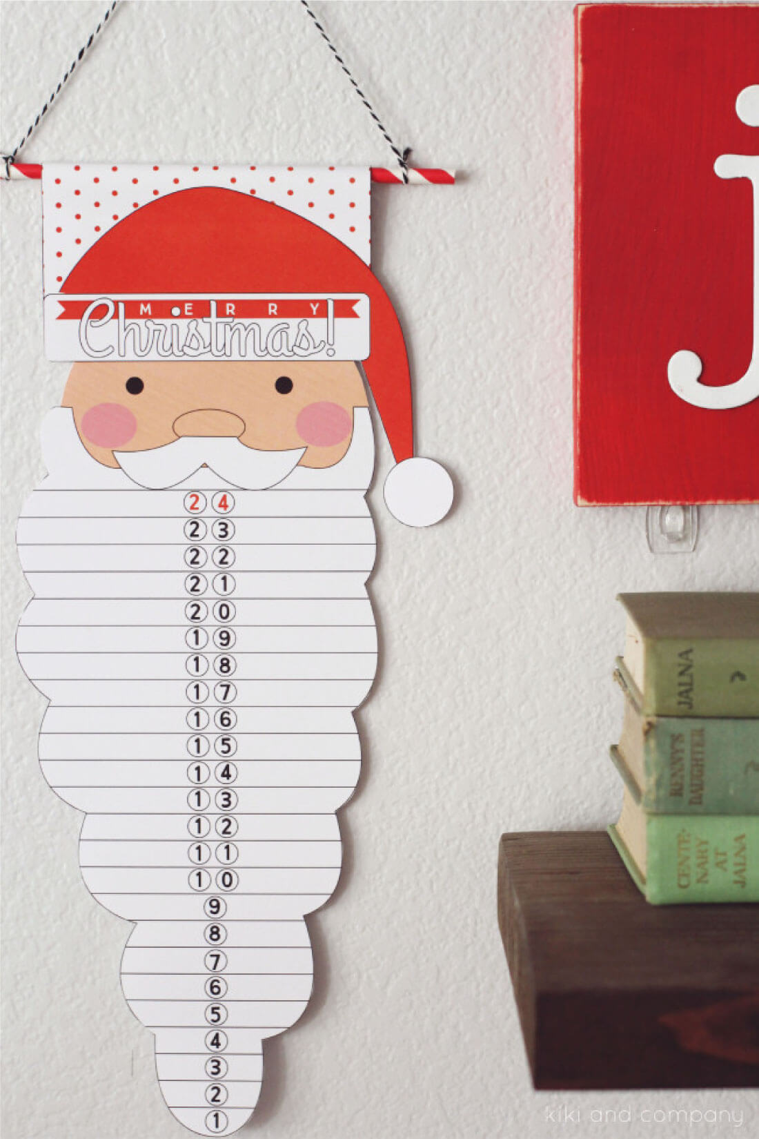 Santa Countdown to Christmas - free printable calendar to make the holidays even more festive. from Kiki and Company via www.thirtyhandmadedays.com