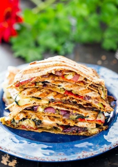 grilled vegetable quesadillas from Jo Cooks / round up on ThirtyHandmadeDays.com