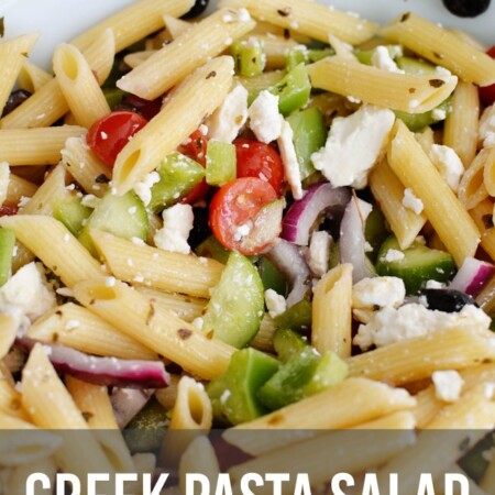 Delicious and healthy version of Greek Pasta from www.thirtyhandmadedays.com