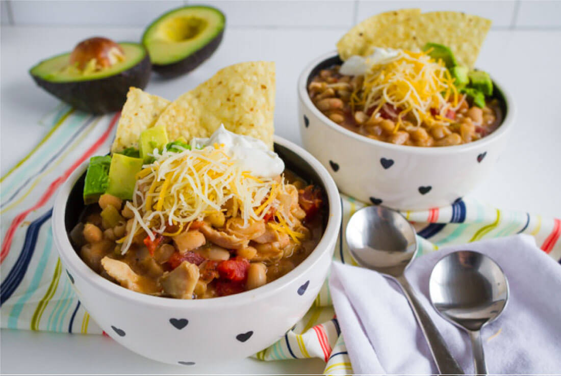 Slow Cooker White Bean Chicken Chili Recipe - a healthy recipe that your whole family will love